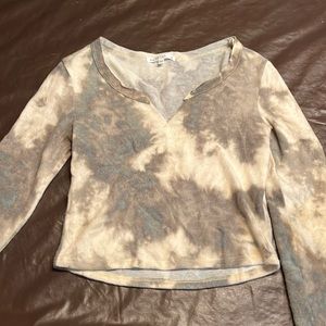 Multicolor soft long sleeve with a v neck